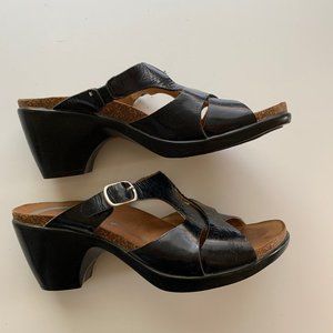 Dansko Black Patent Leather Sandals
